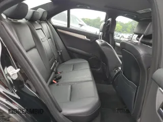 2013 Mercedes-Benz C 250 Sport с VIN WDDGF4HB4DR258779, выставлен на аукционе Copart как лот 61388095 с пробегом 257 716 миль миль и Списание • Salvage title. История ставок и продаж доступна на DreamBid. Изображение 10.