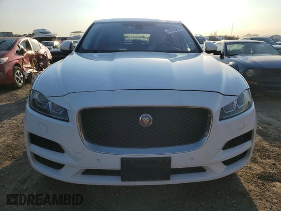 2017 Jaguar F-PACE 20d Prestige with VIN SADCK2BN4HA085821, listed as a Copart auction lot 47063215 with 130,480 mi miles and Clean Title. Bid and sale history available at carsss.com. Image 5.