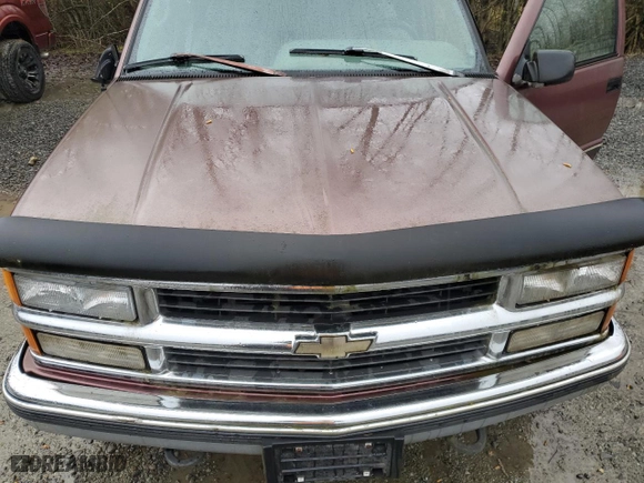 1996 Chevrolet Tahoe with VIN 1GNEK13R9TJ359434, listed as a Copart auction lot 51367105 with 257,669 mi miles and Clean Title. Bid and sale history available at carsss.com. Image 12.