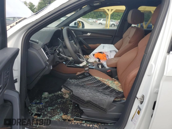2024 Audi Q5 S line Premium Plus with VIN WA1EAAFY0R2070132, listed as a Copart auction lot 66085934 with 2,313 mi miles and Salvage title. Bid and sale history available at DreamBid. Image 7.