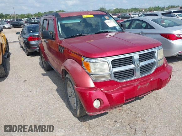 2008 Dodge Nitro SXT z VIN 1D8GT28K18W259419, wystawiony jako IAAI lot #42406662 z przebiegiem 197 382 mil mil oraz . Historia ofert i sprzedaży dostępna na DreamBid. Obrazek 1.