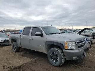 2007 Chevrolet Silverado 1500 LTZ with VIN 2GCEK13M971503996, listed as a Copart auction lot 46301495 with 278,359 mi miles and Salvage Title. Bid and sale history available at carsss.com. Image 4.