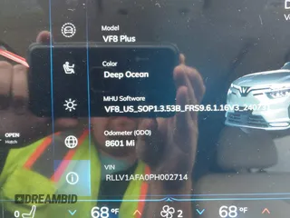 2023 VinFast VF 8 Plus z VIN RLLV1AFA0PH002714, wystawiony jako IAAI lot #41728014 z przebiegiem 8601 mil mil oraz . Historia ofert i sprzedaży dostępna na DreamBid. Obrazek 18.