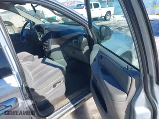 2006 Dodge Grand Caravan SXT with VIN 2D4GP44L86R600904, listed as a IAAI auction lot 41645249 with 153,192 mi miles. Bid and sale history available at carsss.com. Image 5.