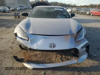 2022 Toyota GR86 Premium with VIN JF1ZNBE12N9754001, listed as a Copart auction lot 79125114 with 9,750 mi miles and Salvage Title. Bid and sale history available at carsss.com. Image 5.