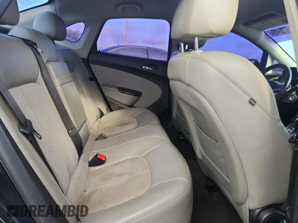 2014 Buick Verano z VIN 1G4PP5SK3E4137063, wystawiony jako Copart lot #63162545 z przebiegiem 197 845 mil mil oraz Czysty tytuł • Clean title. Historia ofert i sprzedaży dostępna na DreamBid. Obrazek 10.