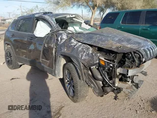 2019 Jeep Cherokee Latitude Plus with VIN 1C4PJMLX6KD431210, listed as a IAAI auction lot 41702961 with 1 mi miles. Bid and sale history available at carsss.com. Image 1.