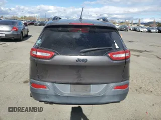 2017 Jeep Cherokee Altitude z VIN 1C4PJLAB1HW667620, wystawiony jako Copart lot #48172765 z przebiegiem 151 970 mil mil oraz Szkoda całkowita • Salvage title. Historia ofert i sprzedaży dostępna na DreamBid. Obrazek 6.