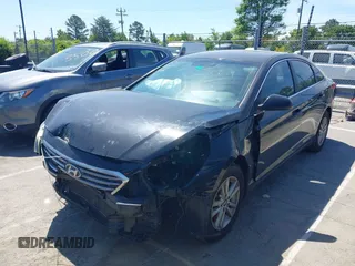 2015 Hyundai Sonata SE z VIN 5NPE24AF1FH210063, wystawiony jako IAAI lot #42053555 z przebiegiem 179 178 mil mil oraz . Historia ofert i sprzedaży dostępna na DreamBid. Obrazek 2.