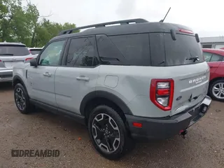 2023 Ford Bronco Sport Outer Banks z VIN 3FMCR9C61PRD19727, wystawiony jako IAAI lot #42315280 z przebiegiem 69 985 mil mil oraz . Historia ofert i sprzedaży dostępna na DreamBid. Obrazek 6.