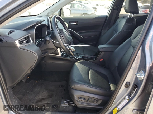 2022 Toyota Corolla Cross XLE с VIN 7MUDAAAG0NV030559, выставлен на аукционе Copart как лот 54075315 с пробегом 28 557 миль миль и Списание • Salvage title. История ставок и продаж доступна на DreamBid. Изображение 7.