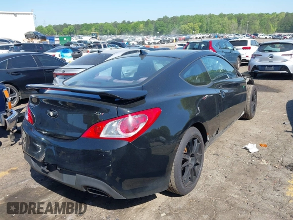 2010 Hyundai Genesis Coupe z VIN KMHHT6KDXAU015933, wystawiony jako IAAI lot #42013914 z przebiegiem 199 831 mil mil oraz . Historia ofert i sprzedaży dostępna na DreamBid. Obrazek 4.