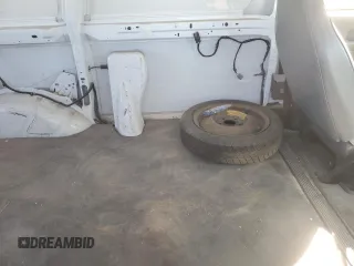 1994 Ford Aerostar z VIN 1FTDA34U9RZA67640, wystawiony jako Copart lot #47592245 z przebiegiem 70 262 mil mil oraz Tytuł czysty. Historia ofert i sprzedaży dostępna na DreamBid. Obrazek 11.