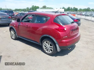 2012 Nissan Juke SL z VIN JN8AF5MV5CT112550, wystawiony jako IAAI lot #42320210 z przebiegiem 146 661 mil mil oraz . Historia ofert i sprzedaży dostępna na DreamBid. Obrazek 3.