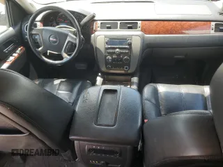 2014 GMC Yukon XL SLT z VIN 1GKS2KE73ER179324, wystawiony jako Copart lot #58002305 z przebiegiem 228 651 mil mil oraz Szkoda całkowita • Salvage title. Historia ofert i sprzedaży dostępna na DreamBid. Obrazek 8.