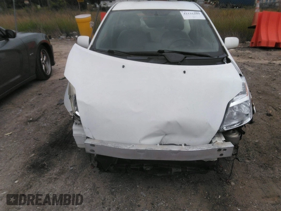 2004 Toyota Prius with VIN JTDKB20U840059692, listed as a IAAI auction lot 42131209 with 258,246 mi miles. Bid and sale history available at carsss.com. Image 6.