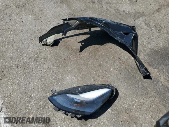 2022 Tesla Model Y Performance with VIN 7SAYGDEF4NF436834, listed as a Copart auction lot 68992234 with 22,171 mi miles and Salvage title. Bid and sale history available at DreamBid. Image 14.