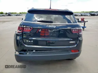 2025 Jeep Compass Latitude z VIN 3C4NJDBN1ST523066, wystawiony jako Copart lot #62210785 z przebiegiem 17 662 mil mil oraz Czysty tytuł • Clean title. Historia ofert i sprzedaży dostępna na DreamBid. Obrazek 6.