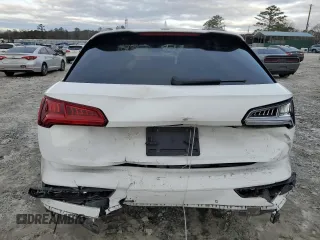 2020 Audi SQ5 Prestige with VIN WA1C4AFYXL2082701, listed as a Copart auction lot 82189943 with Not Provided miles and . Bid and sale history available at DreamBid. Image 6.