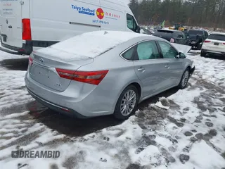 2016 Toyota Avalon XLE Premium z VIN 4T1BD1EB0GU049999, wystawiony jako IAAI lot #41624589 z przebiegiem 61 785 mil mil oraz . Historia ofert i sprzedaży dostępna na DreamBid. Obrazek 4.