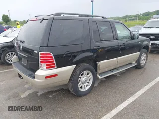 2004 Mercury Mountaineer Convenience z VIN 4M2ZU86K34ZJ16775, wystawiony jako IAAI lot #42216956 z przebiegiem 89 010 mil mil oraz . Historia ofert i sprzedaży dostępna na DreamBid. Obrazek 4.