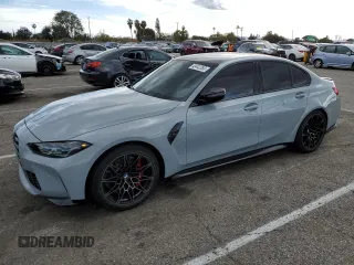 2022 BMW M3 Competition xDrive z VIN WBS43AY05NFM00913, wystawiony jako Copart lot #43442383 z przebiegiem 13 895 mil mil oraz . Historia ofert i sprzedaży dostępna na DreamBid. Obrazek 1.