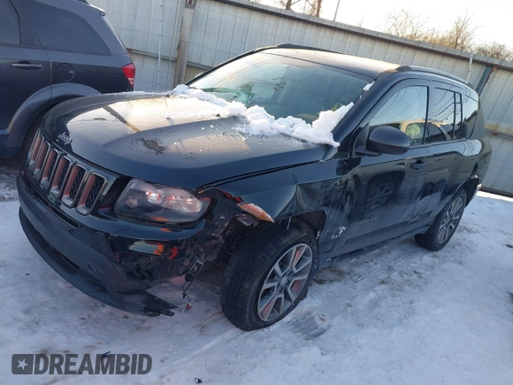 2016 Jeep Compass Sport z VIN 1C4NJCBA2GD738072, wystawiony jako IAAI lot #41328331 z przebiegiem 105 402 mil mil oraz . Historia ofert i sprzedaży dostępna na DreamBid. Obrazek 2.