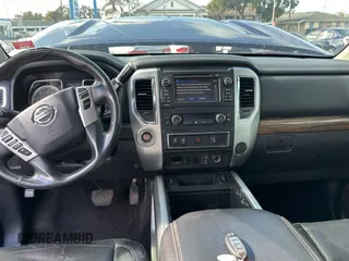 2017 Nissan Titan XD SL with VIN 1N6BA1F28HN511102, listed as a Copart auction lot 87049584 with 138,402 mi miles and Clean Title. Bid and sale history available at carsss.com. Image 9.