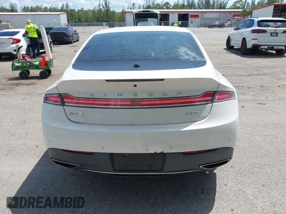 2017 Lincoln MKZ Select z VIN 3LN6L5C98HR607862, wystawiony jako IAAI lot #42072856 z przebiegiem 37 357 mil mil oraz . Historia ofert i sprzedaży dostępna na DreamBid. Obrazek 16.