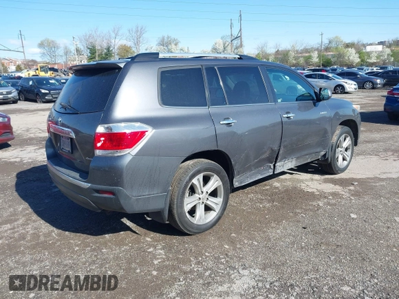 2012 Toyota Highlander Limited with VIN 5TDDK3EH5CS141028, listed as a IAAI auction lot 41987426 with 362,884 mi miles. Bid and sale history available at carsss.com. Image 4.
