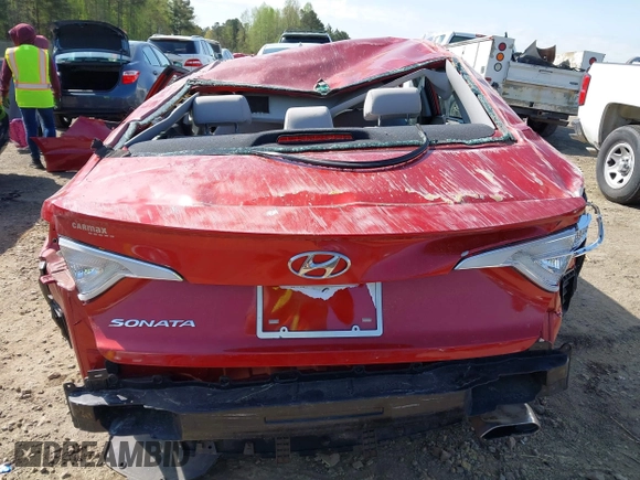 2017 Hyundai Sonata SE with VIN 5NPE24AF3HH450511, listed as a IAAI auction lot 41931105 with 22,624 mi miles. Bid and sale history available at carsss.com. Image 16.