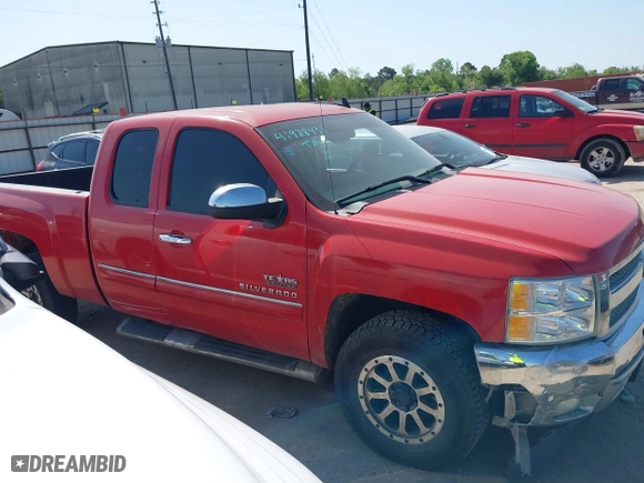 2012 Chevrolet Silverado 1500 LT with VIN 1GCRCSE03CZ319427, listed as a IAAI auction lot 41928431 with 98,408 mi miles. Bid and sale history available at carsss.com. Image 13.