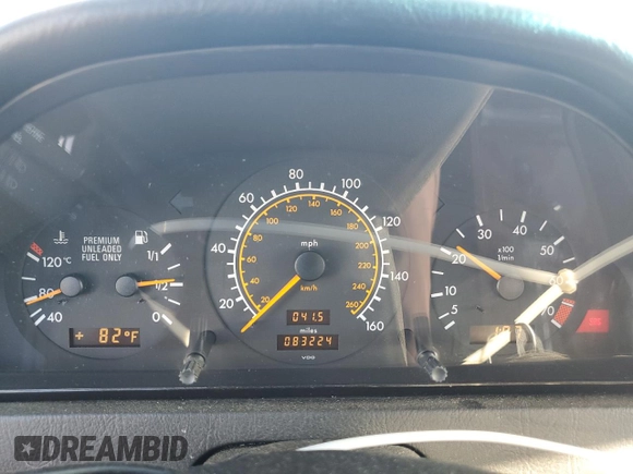 1994 Mercedes-Benz C z VIN WDBHA28E3RF075327, wystawiony jako Copart lot #57819825 z przebiegiem 83 224 mil mil oraz Szkoda całkowita • Salvage title. Historia ofert i sprzedaży dostępna na DreamBid. Obrazek 9.