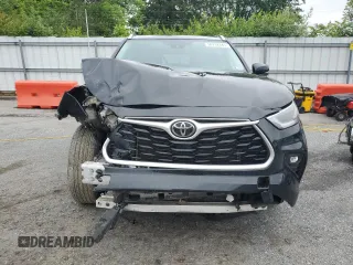 2021 Toyota Highlander XLE with VIN 5TDGZRBH9MS106817, listed as a Copart auction lot 58794845 with 57,365 mi miles and Salvage title. Bid and sale history available at DreamBid. Image 5.