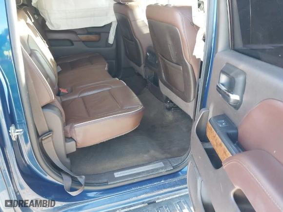 2015 Chevrolet Silverado 2500HD Built After Aug 14 High Country with VIN 1GC1KXE86FF563162, listed as a IAAI auction lot 41161526 with 1 mi miles. Bid and sale history available at carsss.com. Image 8.
