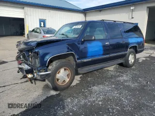 1998 GMC Suburban z VIN 3GKFK16R1WG504758, wystawiony jako Copart lot #77574474 z przebiegiem 121 414 mil mil oraz Szkody całkowita. Historia ofert i sprzedaży dostępna na DreamBid. Obrazek 1.