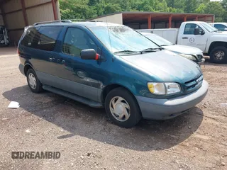 1998 Toyota Sienna LE with VIN 4T3ZF13C4WU052642, listed as a IAAI auction lot 42416743 with 245,689 mi miles and . Bid and sale history available at DreamBid. Image 1.