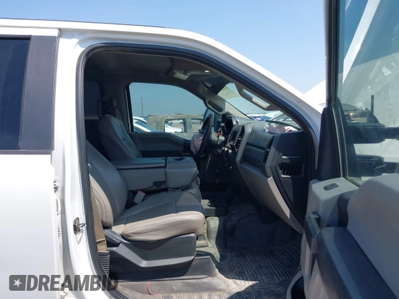 2017 Ford F-250 Lariat with VIN 1FT7W2BT2HEE85692, listed as a IAAI auction lot 42325993 with 211,296 mi miles and . Bid and sale history available at DreamBid. Image 5.