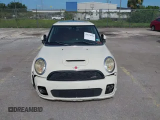 2008 MINI Hardtop S with VIN WMWMF73578TV38833, listed as a IAAI auction lot 42679616 with Not provided miles and . Bid and sale history available at DreamBid. Image 6.