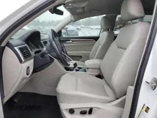 2021 Volkswagen Atlas SE z VIN 1V2LP2CA7MC514133, wystawiony jako Copart lot #46758195 z przebiegiem 48 184 mil mil oraz Szkoda całkowita • Salvage title. Historia ofert i sprzedaży dostępna na DreamBid. Obrazek 7.