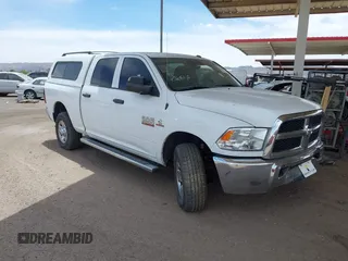 2015 Ram 2500 Tradesman z VIN 3C6UR4CL7FG654817, wystawiony jako IAAI lot #42386027 z przebiegiem 52 609 mil mil oraz . Historia ofert i sprzedaży dostępna na DreamBid. Obrazek 1.