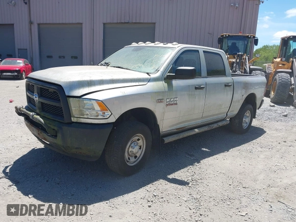 2014 Ram 2500 Tradesman z VIN 3C6TR5CT7EG186099, wystawiony jako IAAI lot #42317585 z przebiegiem 309 687 mil mil oraz . Historia ofert i sprzedaży dostępna na DreamBid. Obrazek 17.