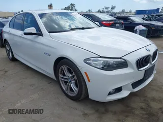 2015 BMW 5 Series 528i z VIN WBA5A5C57FD524493, wystawiony jako IAAI lot #42226413 z przebiegiem 121 435 mil mil oraz . Historia ofert i sprzedaży dostępna na DreamBid. Obrazek 1.