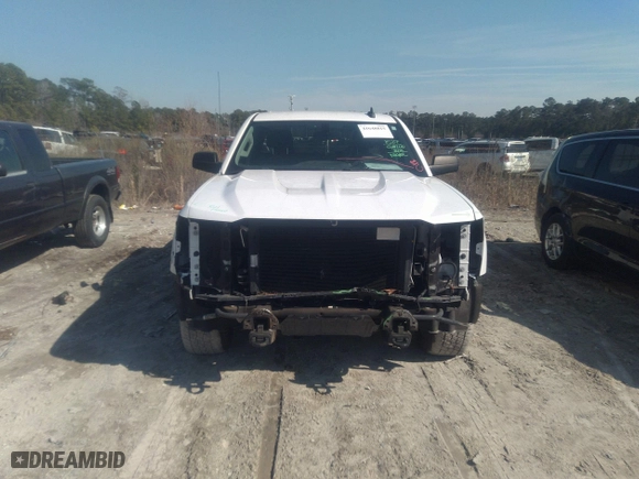 2018 Chevrolet Silverado 1500 Custom with VIN 1GCRCPEC2JZ354500, listed as a IAAI auction lot 41640015 with 87,376 mi miles. Bid and sale history available at carsss.com. Image 13.