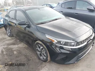 2022 Kia Forte LXS with VIN 3KPF24AD6NE503916, listed as a IAAI auction lot 41169714 with 53,529 mi miles. Bid and sale history available at carsss.com. Image 1.