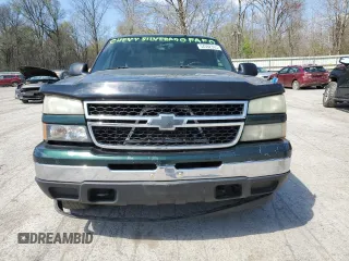 2006 Chevrolet Silverado 1500 LT1 with VIN 2GCEK13T161179142, listed as a Copart auction lot 54362365 with 235,649 mi miles and Clean Title. Bid and sale history available at carsss.com. Image 5.