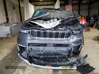 2023 Jeep Grand Cherokee Limited z VIN 1C4RJKBG0P8829883, wystawiony jako Copart lot #52495535 z przebiegiem 59 118 mil mil oraz Szkody całkowita. Historia ofert i sprzedaży dostępna na DreamBid. Obrazek 5.