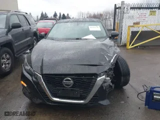 2019 Nissan Altima 2.5 S with VIN 1N4BL4BV2KC243946, listed as a IAAI auction lot 41472770 with 81,436 mi miles. Bid and sale history available at carsss.com. Image 12.