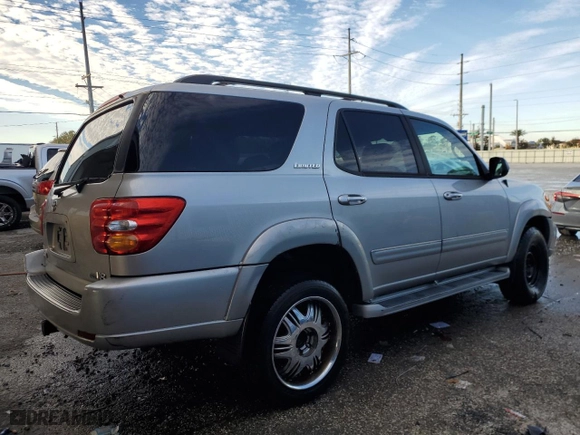 2002 Toyota Sequoia Limited with VIN 5TDZT38A62S098822, listed as a Copart auction lot 42230945 with 175,962 mi miles and Salvage Title. Bid and sale history available at carsss.com. Image 3.