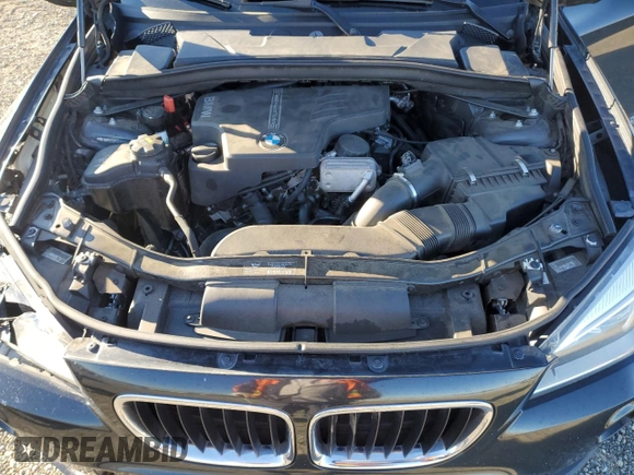 2015 BMW X1 sDrive28i with VIN WBAVM1C52FV315768, listed as a Copart auction lot 44970185 with 117,045 mi miles and Salvage Title. Bid and sale history available at carsss.com. Image 13.
